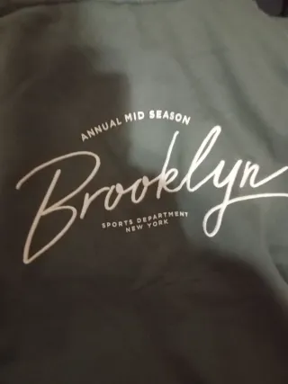 Sudadera Brooklyn con gorro verde