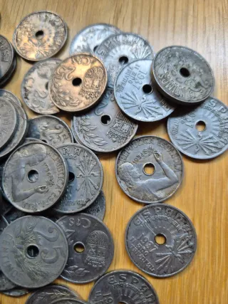 Lote 100 Moneda 25 cts 1937