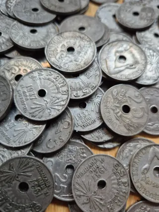 Lote 100 Moneda 25 cts 1937