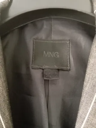 Chaqueta Mango Raya Gris Entretimpo
