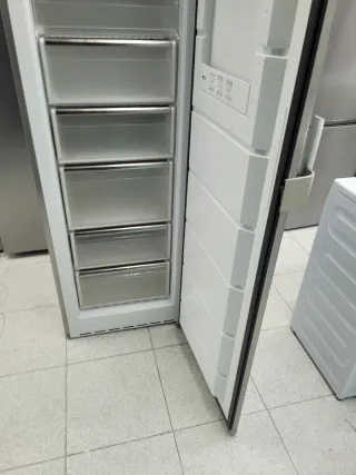 ♡Congelador Vertical 185.m Garantía + Entrega♡