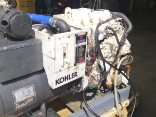 Generador Marino Usado 28 kba monofásico 60 trifac