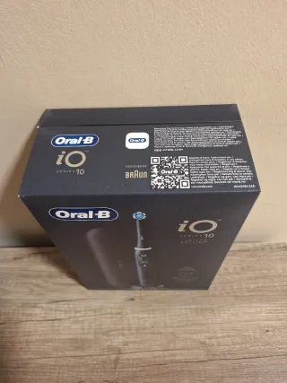 Oral-B iO Series 10 Limited Edition