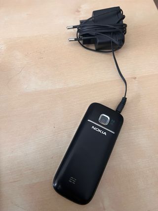 Nokia 2690 Plata y Negro