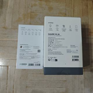 Insta360 X4 Air con funda de buceo