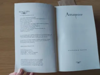 Libro "Amanecer" de Stephenie Meyer