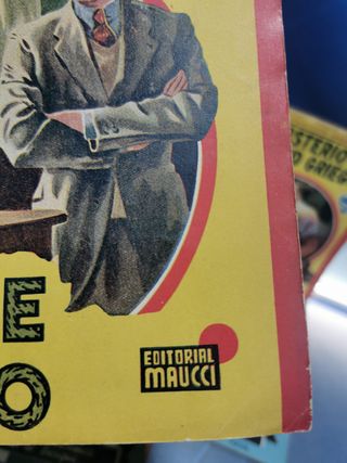 8 novelas Pulp, colección amarilla y colección azul