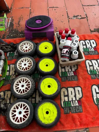 Coche RC Hyper 8.5 y Accesorios