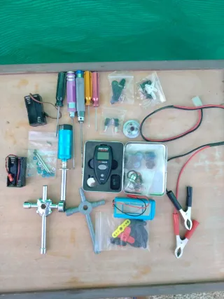 Coche RC Hyper 8.5 y Accesorios