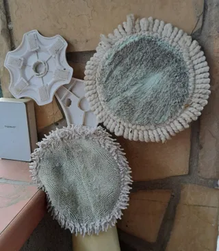 Aparato fregador manual con accesorios