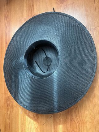 Tocado Pamela Negra Invitada