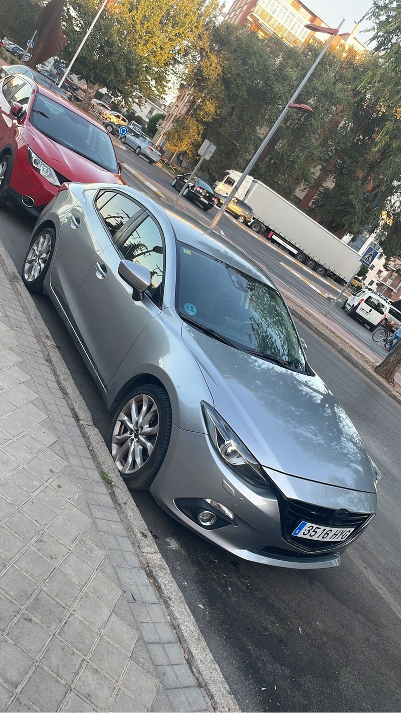 Mazda 3 2014 - foto 1
