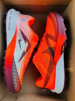 Nike Terra Kiger 10 Talla 40.5 Naranja/Rojo