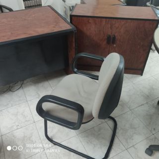 Escritorio de oficina madera y metal