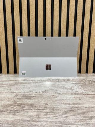 Microsoft Surface Pro 4 1724 i5 8gb 512gb SSD