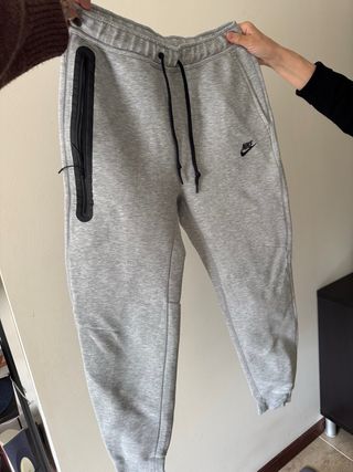 Pantalones Nike Tech talla M