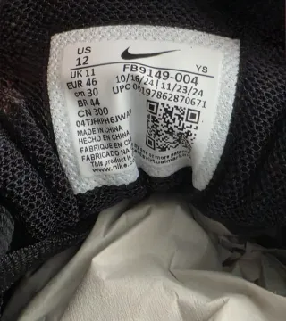 Nike Vomero 5 Negro y Rosa