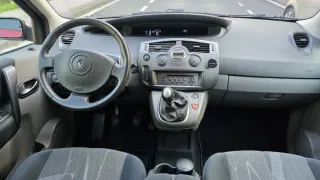 Renault Grand Scenic 2005