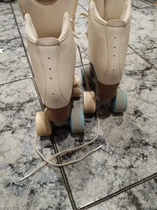 Patines de competición blancos