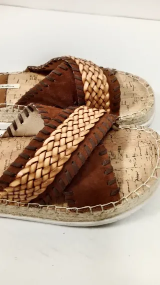 Sandalias Plataforma Beige y Marrón Mustang