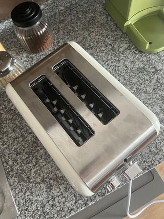 Tostadora blanca retro