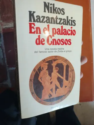 LIBRO: En el palacio de Gnosos. Nikos Kazantzakis.