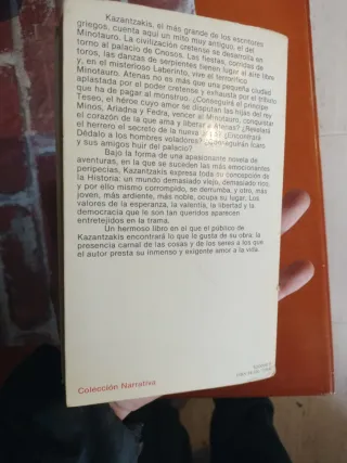 LIBRO: En el palacio de Gnosos. Nikos Kazantzakis.