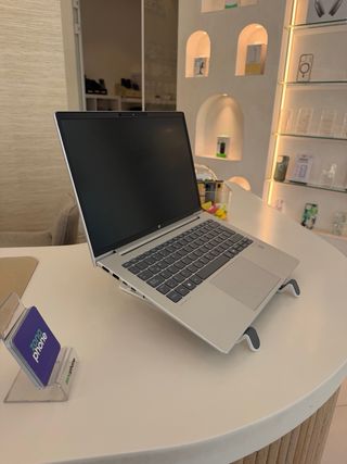 HP ProBook 445 G11 con 16GB RAM, 512GB SSD