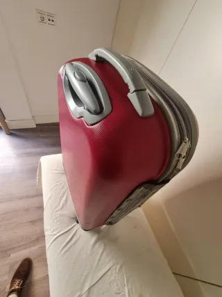 Maleta de viaje Gabol roja