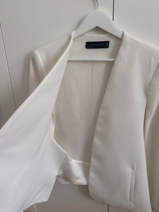 Blazer Zara capa blanco