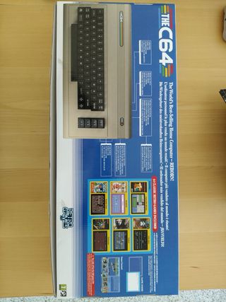 Commodore C64 Maxi MicroComputer