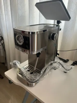 Cafetera Nespresso Iconite 20 bares