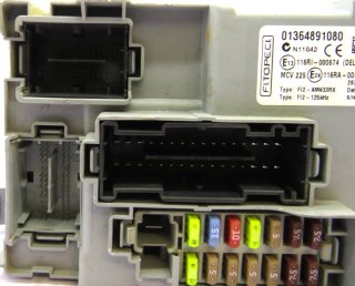 Caja de Fusibles PEUGEOT/CITROEN 01364891080 28230600