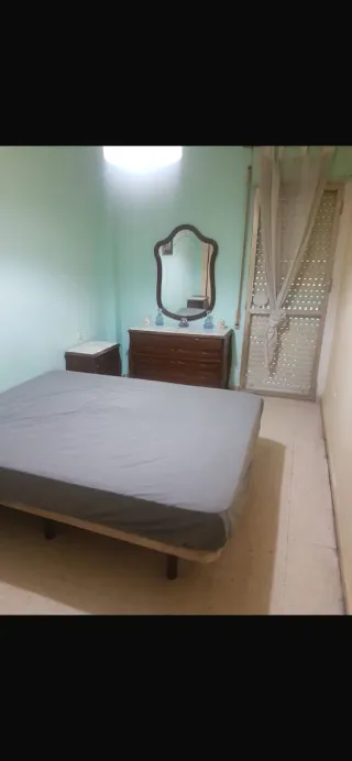 PISO COMPARTIDO 1 HABITACION DISPONIBLE