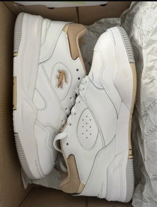 Zapatillas Lacoste Blancas y Beige
