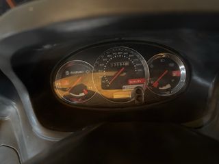 Suzuki Burgman 125 Roja