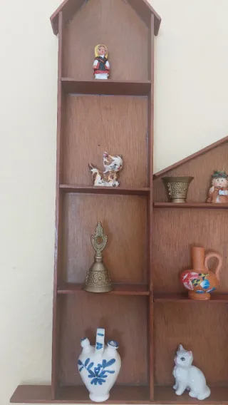 Casita artesanal con miniaturas