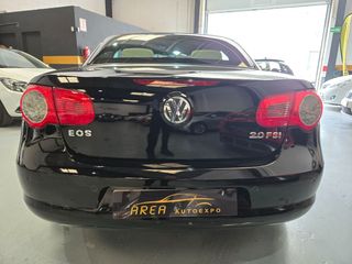 Volkswagen Eos Cabrio en excelente estado.