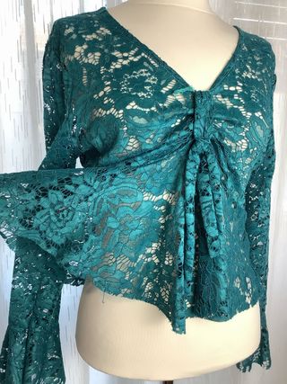 Camicetta in pizzo verde maniche lunghe