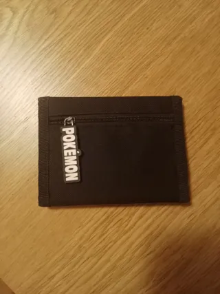Cartera Pokemon Negra
