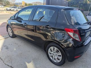 Toyota Yaris 2012