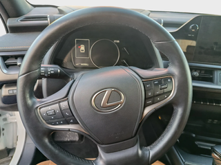 UX - DESDE 450€/MES ¡SIN PAGAR ENTRADA!