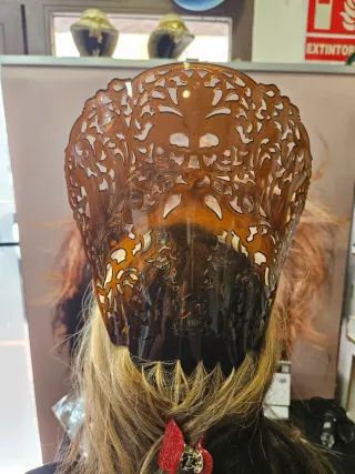 Peineta Madrina Manola Carey Marrón