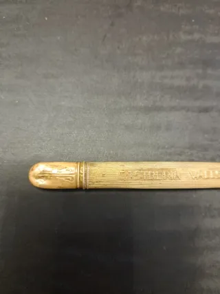 Piccole forbici con fodero