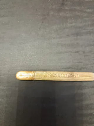 Piccole forbici con fodero