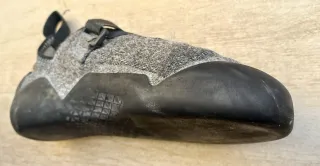 Pies de gato, talla 36, Simond.