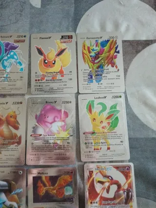 Cartas Pokémon V y VMAX