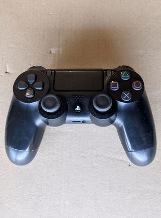 Mando PS4 Como Nuevo