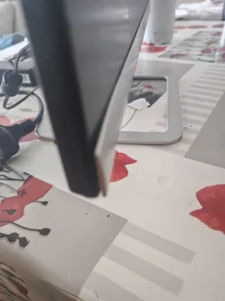 Monitor HP 22es Plata