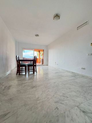 Piso en venta en Cabo Pino - Reserva de Marbella en Marbella